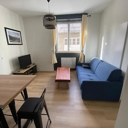 Le Cote Cour Apartment *