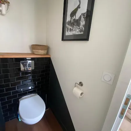 Le Cote Cour Apartment *